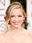 033-greer-grammer-golden-globes-2015