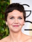 059-maggie-gyllenhaal-golden-globes-2015