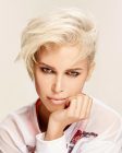 044-michel-dervyn-ucesy-kratke-vlasy-short-hairstyles-2015-2016