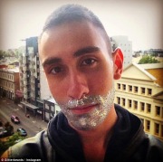 Glitter beard – trblietky v brade