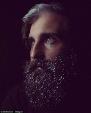 Glitter beard – trblietky v brade