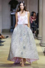 Rose Quartz a Serenity – farby roka 2016 a móda: Carolina Herrera - Spring/Summer 2016