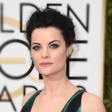 Spoločenské účesy Golden Globes 2016: Jaimie Alexander